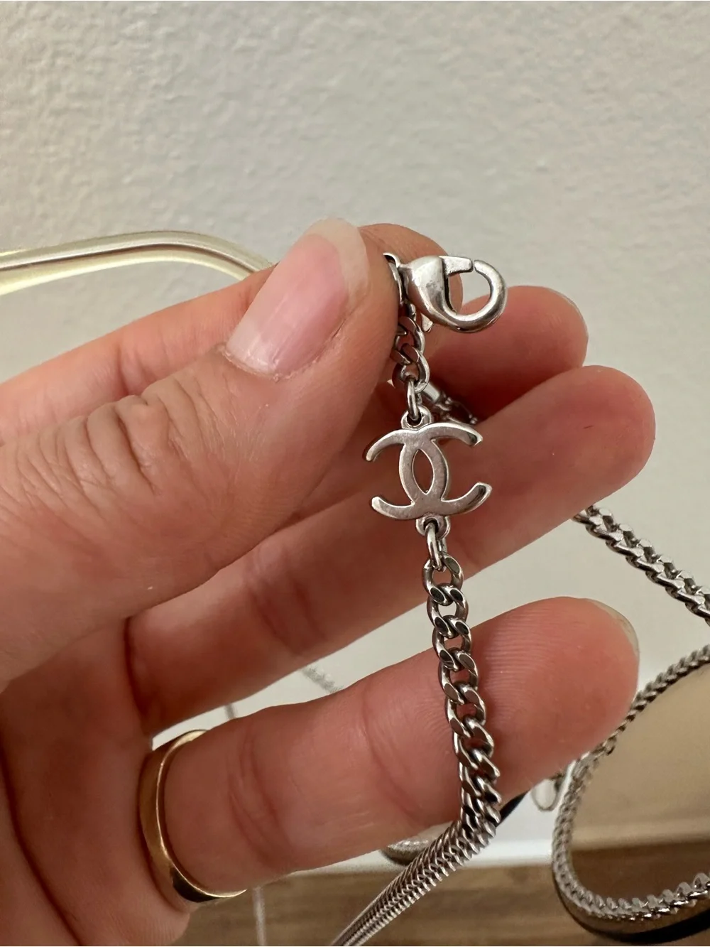 CHANEL Round Silver Chain Trim Sunglasses with Removable Chain Interlocking CC
